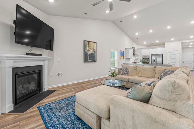 5807 Whitebark Dr., Myrtle Beach, SC 29577
