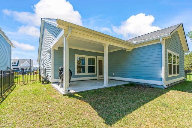 5807 Whitebark Dr., Myrtle Beach, SC 29577