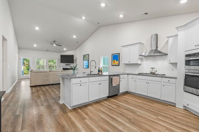 5807 Whitebark Dr., Myrtle Beach, SC 29577