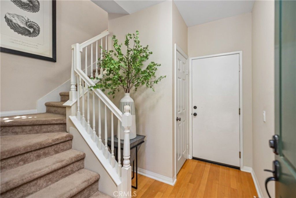 Image 22 of property listing at 33 Flowerbud, Irvine, CA 92603