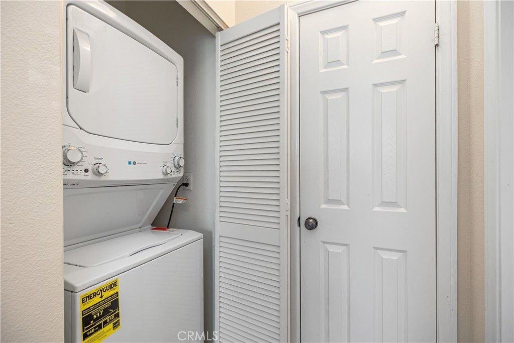 Image 23 of property listing at 33 Flowerbud, Irvine, CA 92603