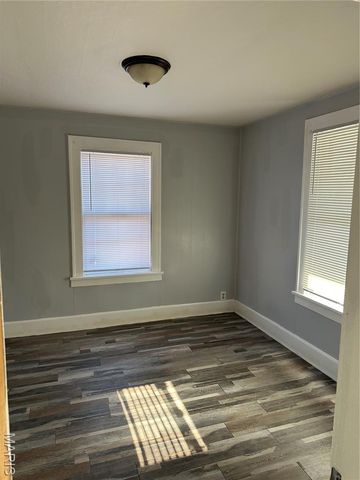 6507 Leschen Avenue, Hillsdale, MO 63121