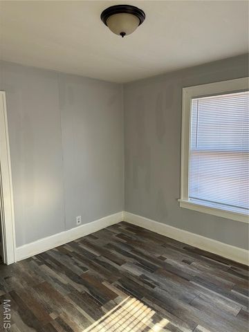 6507 Leschen Avenue, Hillsdale, MO 63121