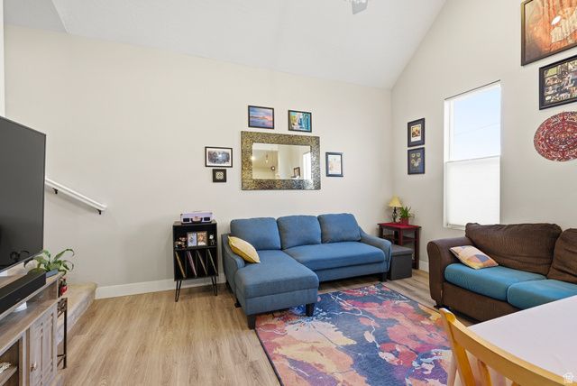 935 W 200 N, Salt Lake City, UT 84116