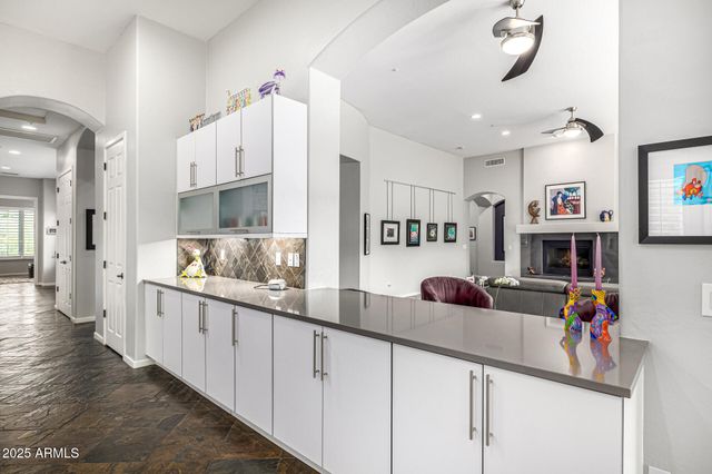 14523 E CHARTER OAK Drive, Scottsdale, AZ 85259