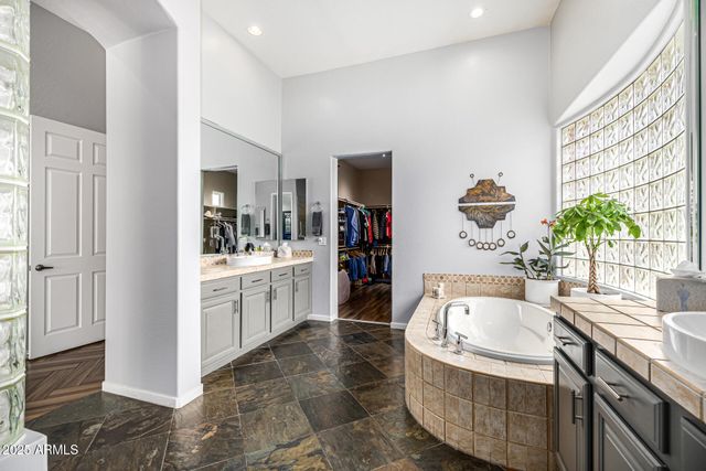 14523 E CHARTER OAK Drive, Scottsdale, AZ 85259