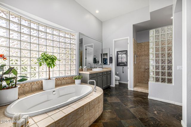 14523 E CHARTER OAK Drive, Scottsdale, AZ 85259