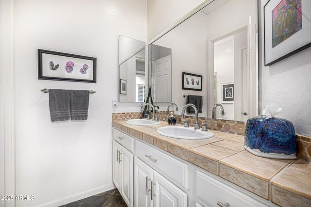 14523 E CHARTER OAK Drive, Scottsdale, AZ 85259