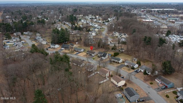 18 Melissa Court, Colonie, NY 12205