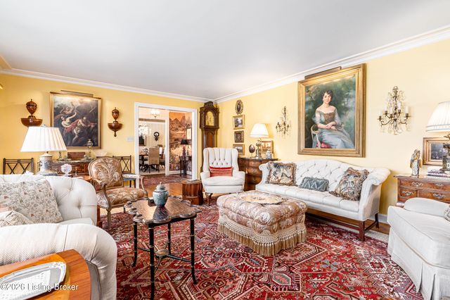 504 Ridgewood Rd, Louisville, KY 40207