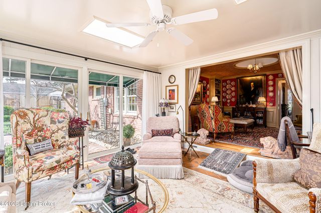 504 Ridgewood Rd, Louisville, KY 40207