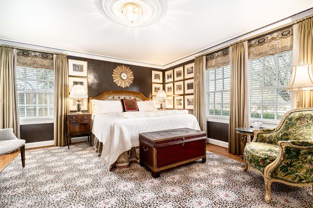 504 Ridgewood Rd, Louisville, KY 40207