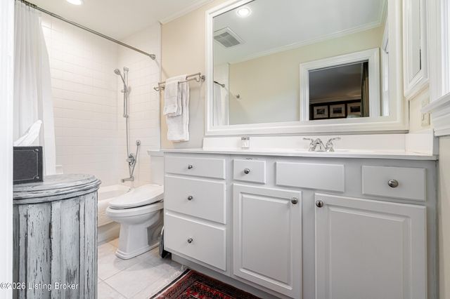 504 Ridgewood Rd, Louisville, KY 40207