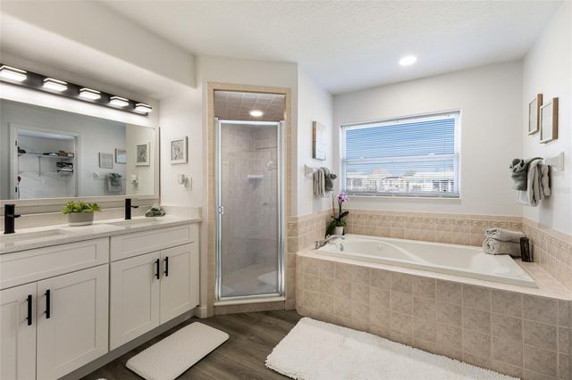 10316 KINGFISHER ROAD W, Bradenton, FL 34209