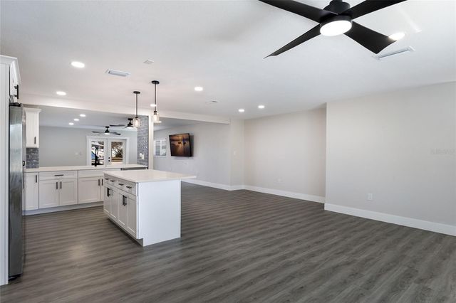 10316 KINGFISHER ROAD W, Bradenton, FL 34209