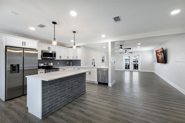 10316 KINGFISHER ROAD W, Bradenton, FL 34209