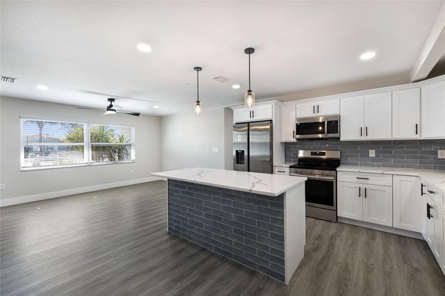 10316 KINGFISHER ROAD W, Bradenton, FL 34209