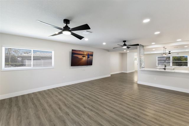 10316 KINGFISHER ROAD W, Bradenton, FL 34209