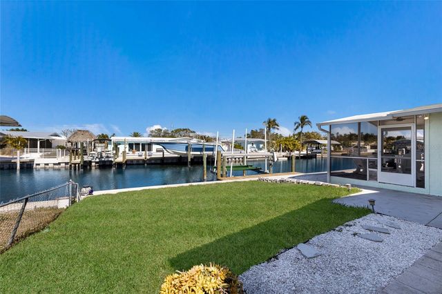 10316 KINGFISHER ROAD W, Bradenton, FL 34209