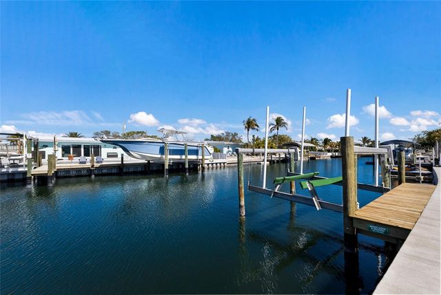 10316 KINGFISHER ROAD W, Bradenton, FL 34209