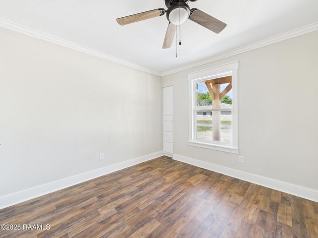 208 Debby Drive, Lafayette, LA 70503