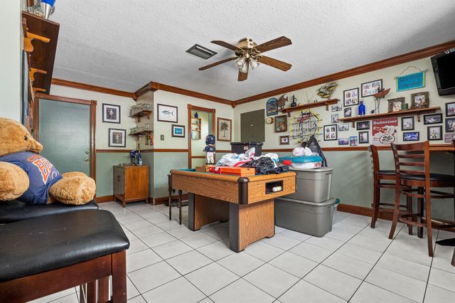 3250 NE 12th Street 1, Pompano Beach, FL 33062