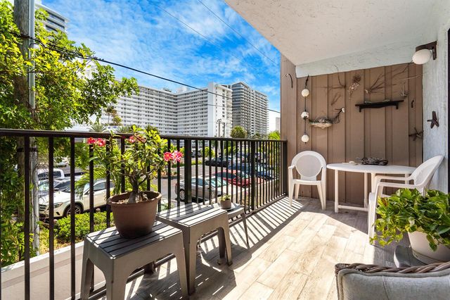 3250 NE 12th Street 1, Pompano Beach, FL 33062