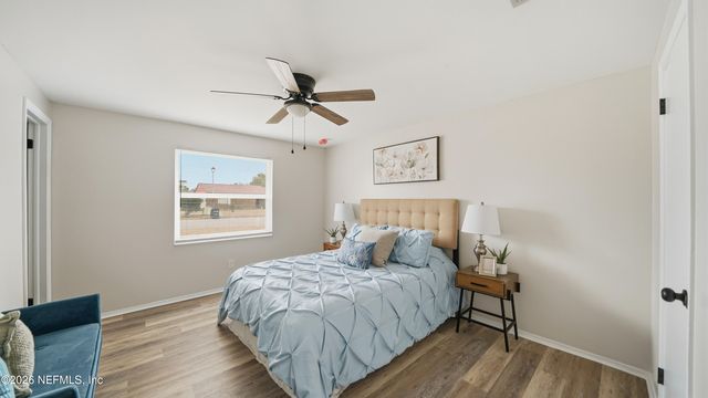 8124 JEANWOOD Drive, Jacksonville, FL 32210