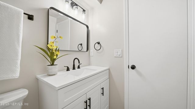 8124 JEANWOOD Drive, Jacksonville, FL 32210