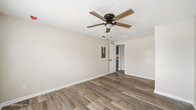 8124 JEANWOOD Drive, Jacksonville, FL 32210