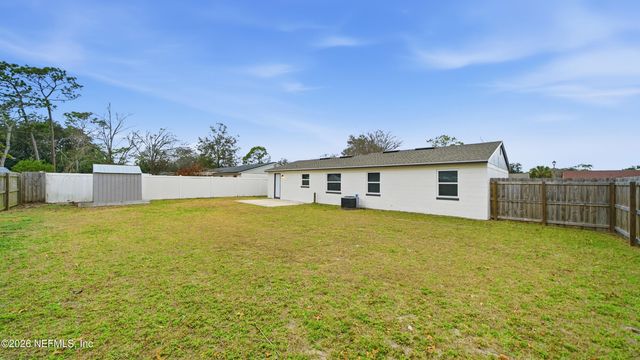 8124 JEANWOOD Drive, Jacksonville, FL 32210