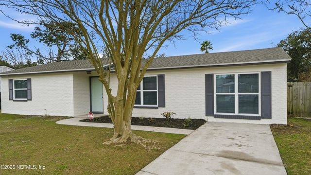8124 JEANWOOD Drive, Jacksonville, FL 32210