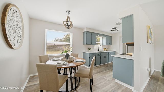 8124 JEANWOOD Drive, Jacksonville, FL 32210