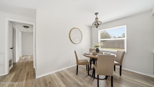 8124 JEANWOOD Drive, Jacksonville, FL 32210