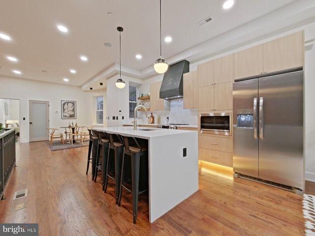 1613 N 33RD ST, Philadelphia, PA 19121