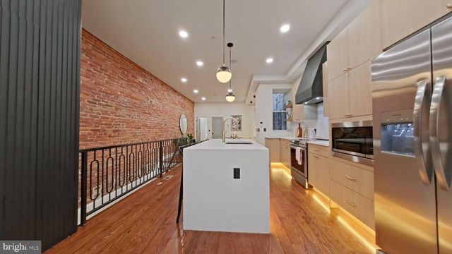 1613 N 33RD ST, Philadelphia, PA 19121