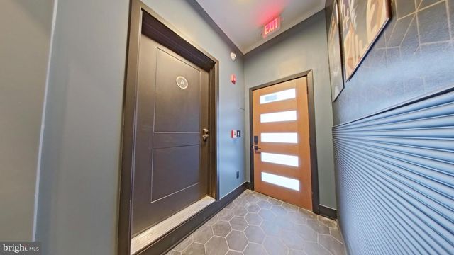 1613 N 33RD ST, Philadelphia, PA 19121