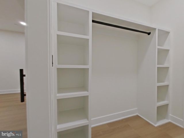 1613 N 33RD ST, Philadelphia, PA 19121