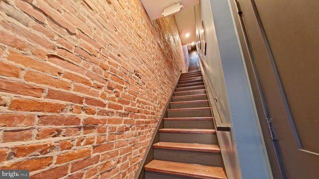 1613 N 33RD ST, Philadelphia, PA 19121