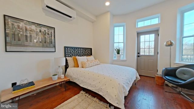 1613 N 33RD ST, Philadelphia, PA 19121