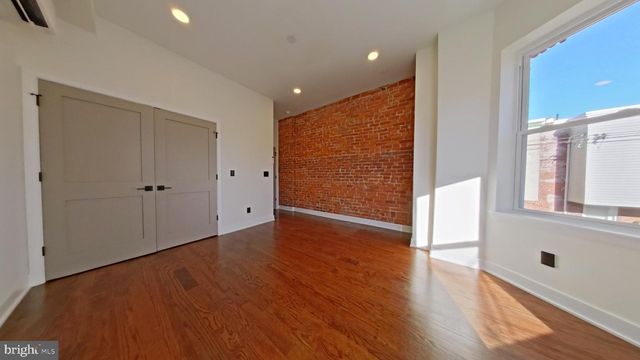 1613 N 33RD ST, Philadelphia, PA 19121