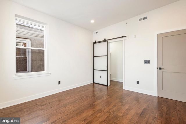 1613 N 33RD ST, Philadelphia, PA 19121