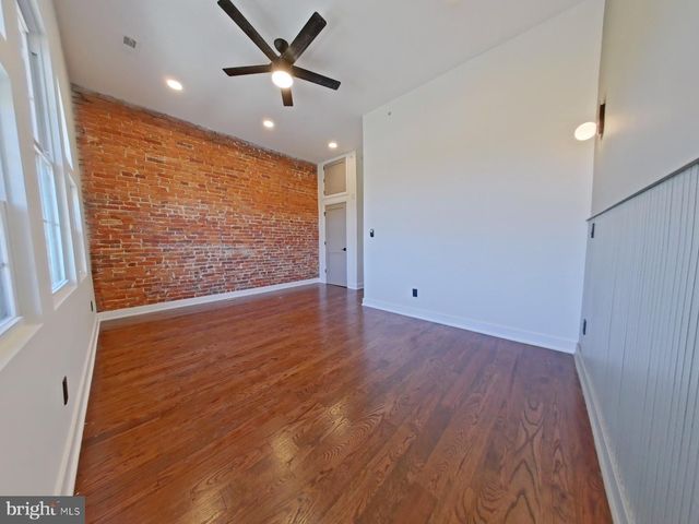 1613 N 33RD ST, Philadelphia, PA 19121