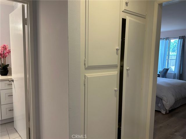 1000 W Macarthur, Santa Ana, CA 92707