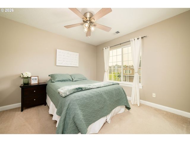 219 Sw OWENS Pl, Troutdale, OR 97060