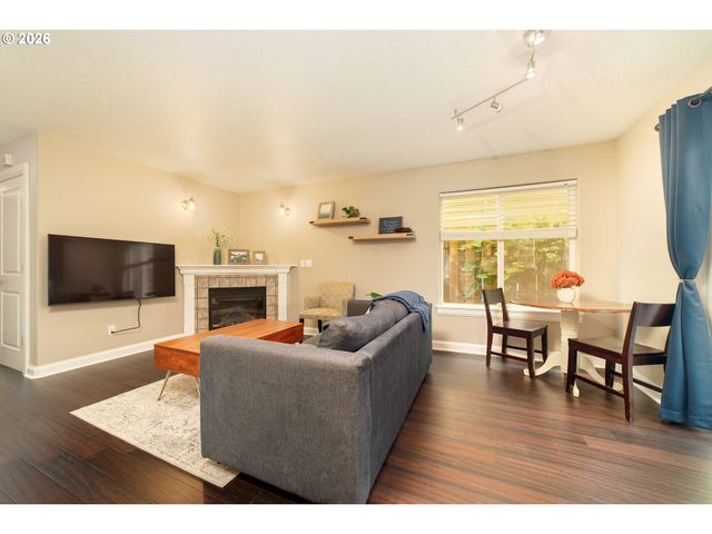 219 Sw OWENS Pl, Troutdale, OR 97060
