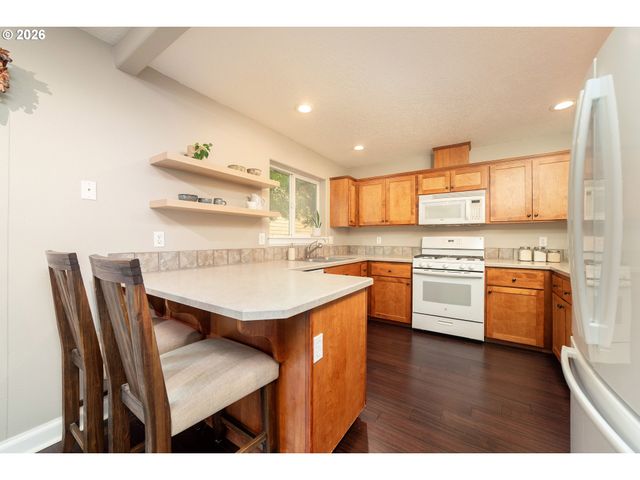 219 Sw OWENS Pl, Troutdale, OR 97060