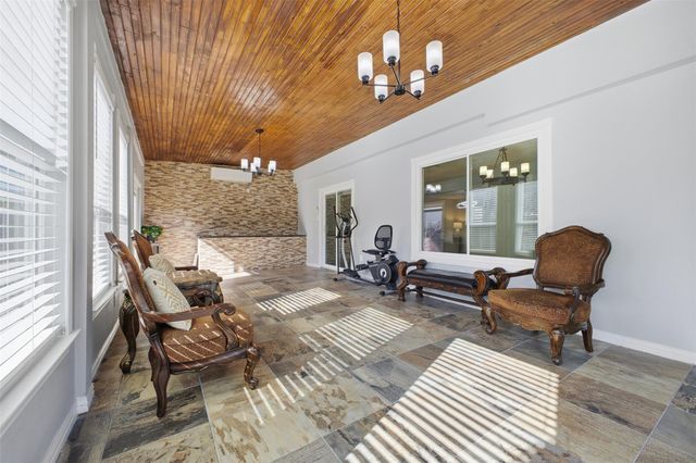 8927 Aspen Place Drive, Houston, TX 77071