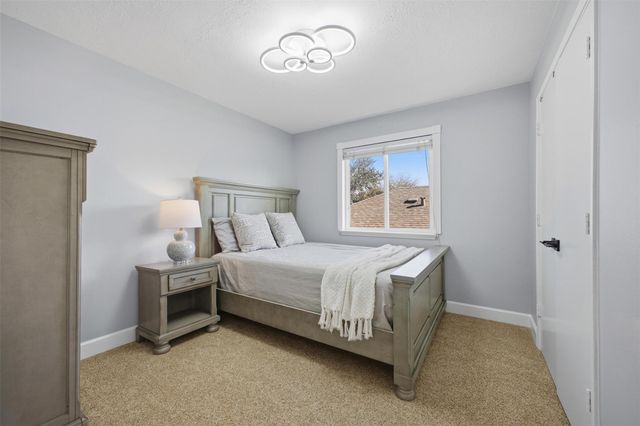 8927 Aspen Place Drive, Houston, TX 77071