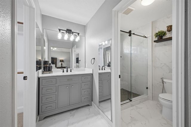 8927 Aspen Place Drive, Houston, TX 77071